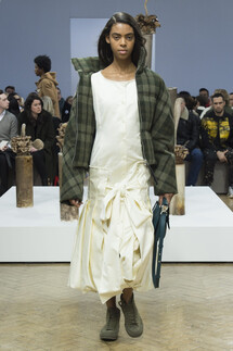 JW Anderson Fall 2018 Ready-to-Wear JW Anderson осень зима 2018 коллекция неделя моды в Лондане LFW Mainstyles